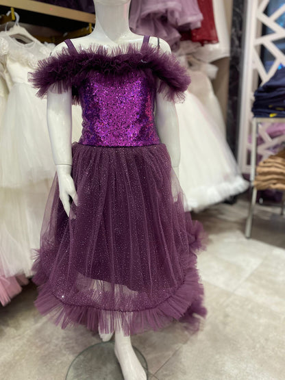 Abiye önü kısa arkası uzun abiye